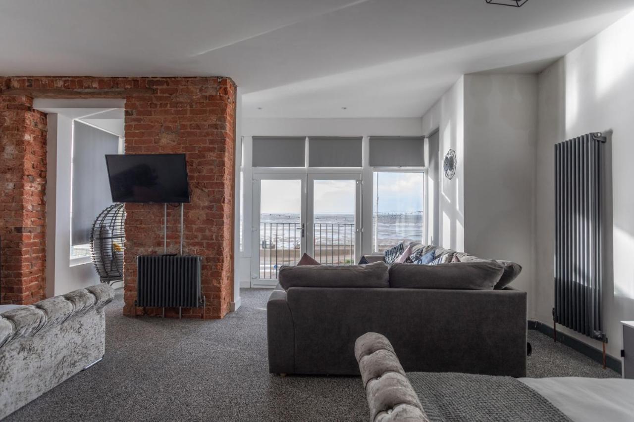 Отель Residency Luxury Seafront